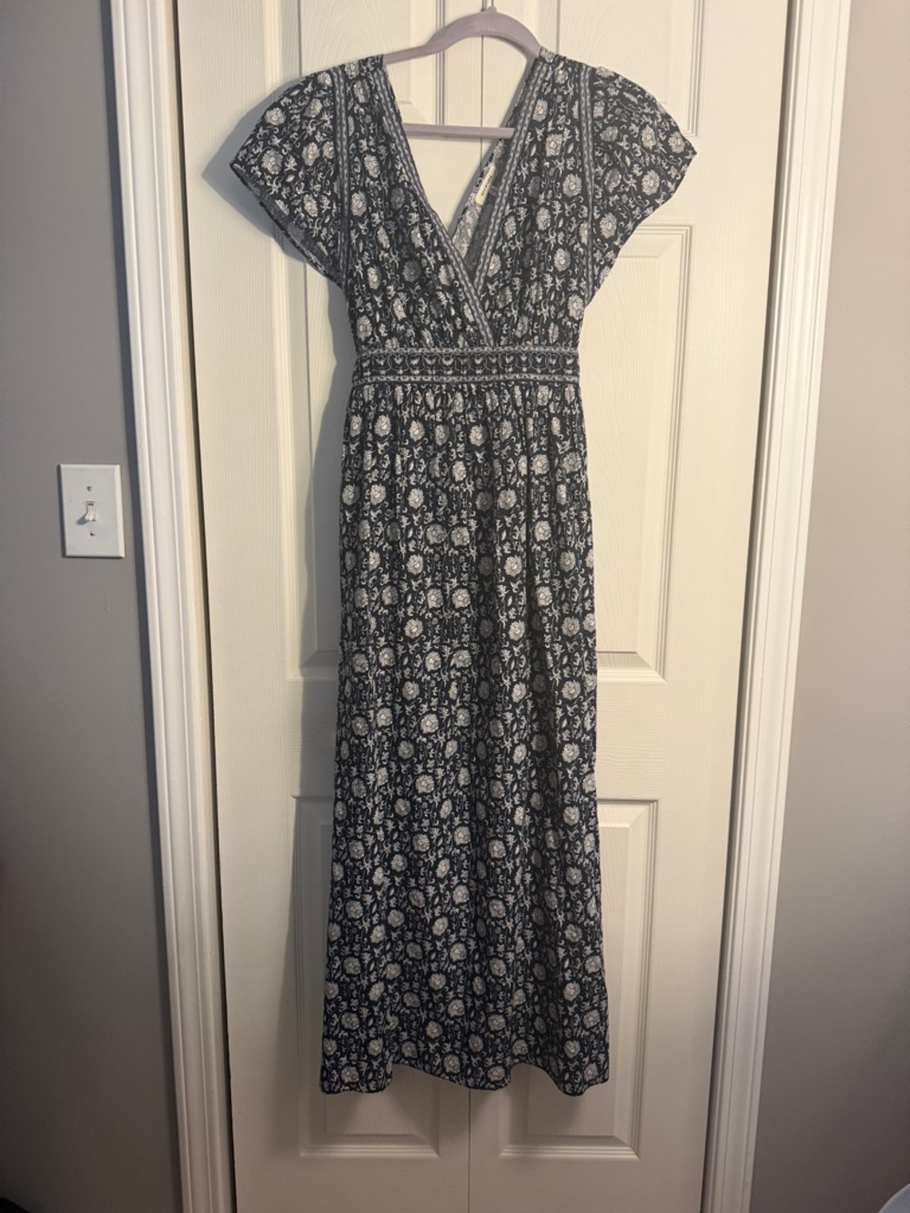Max Studio maxi dress navy and white size small - Picture 1 of 8